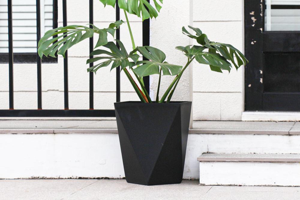 Grand pot de fleurs de 11 po avec trou de drainage, lot de 2, noir